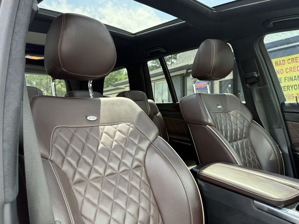 2014 Mercedes-Benz GL-Class Image 19