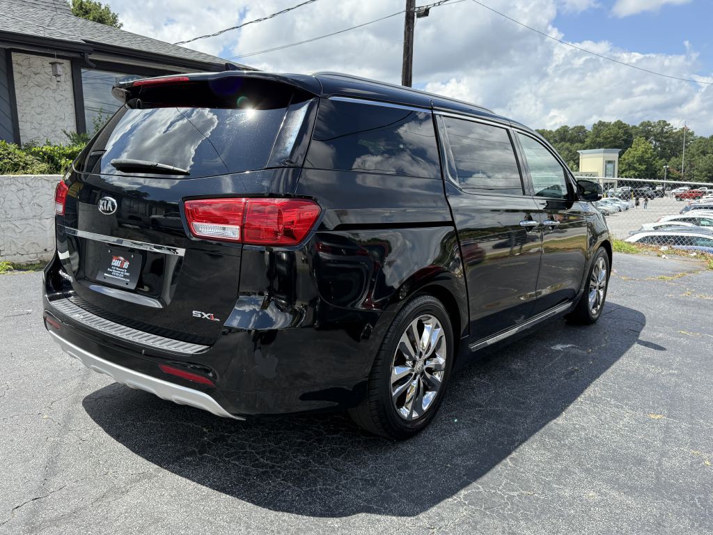 2016 Kia Sedona Image 4