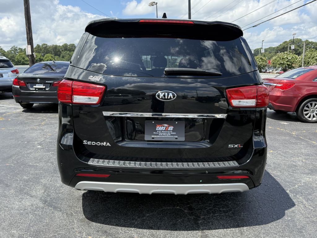 2016 Kia Sedona Image 6