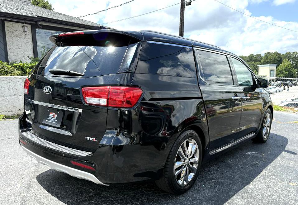 2016 Kia Sedona Image 5