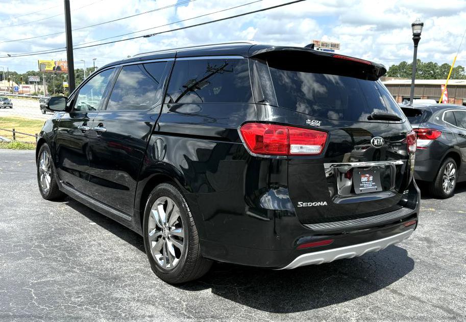 2016 Kia Sedona Image 7
