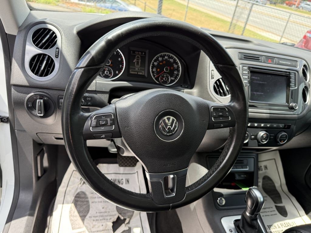 2017 Volkswagen Tiguan Image 8