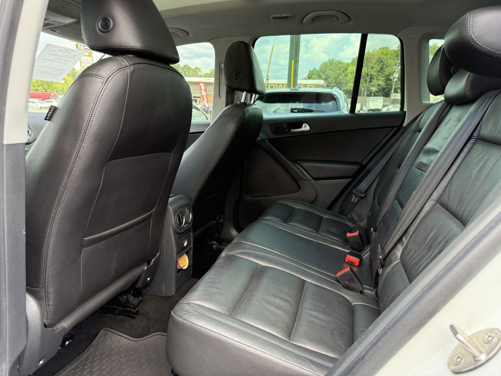 2017 Volkswagen Tiguan Image 11