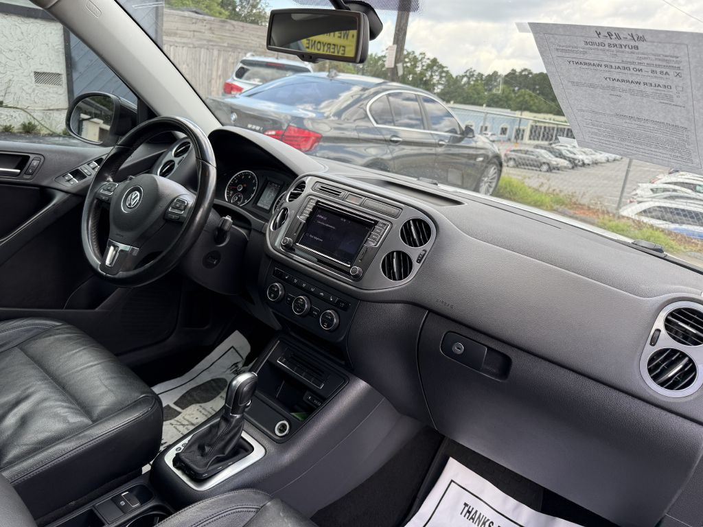 2017 Volkswagen Tiguan Image 16
