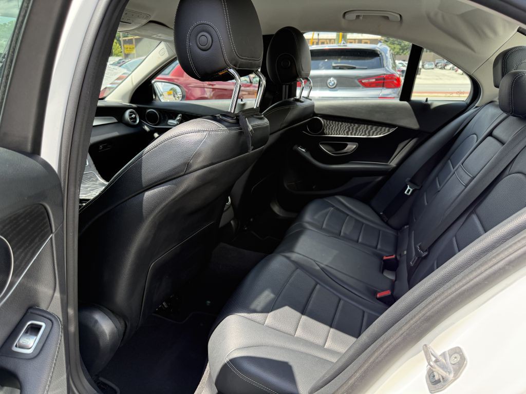 2017 Mercedes-Benz C-Class Image 11