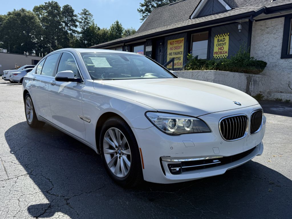 2015 BMW 7 Series Image 3