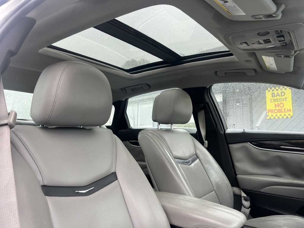 2013 Cadillac XTS Image 17