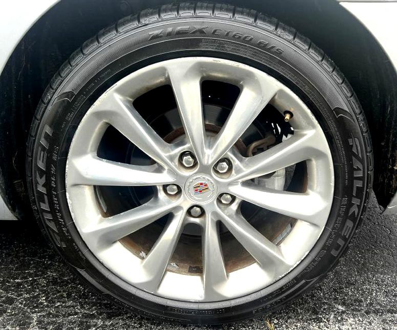 2013 Cadillac XTS Image 19