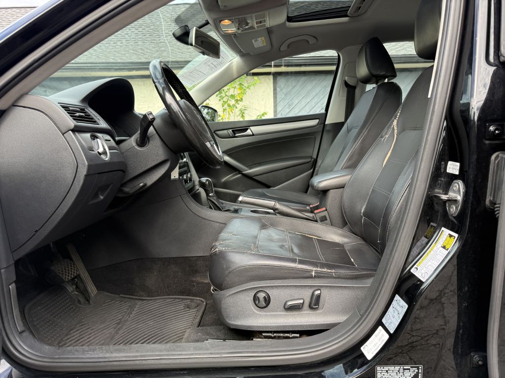 2014 Volkswagen Passat Image 7