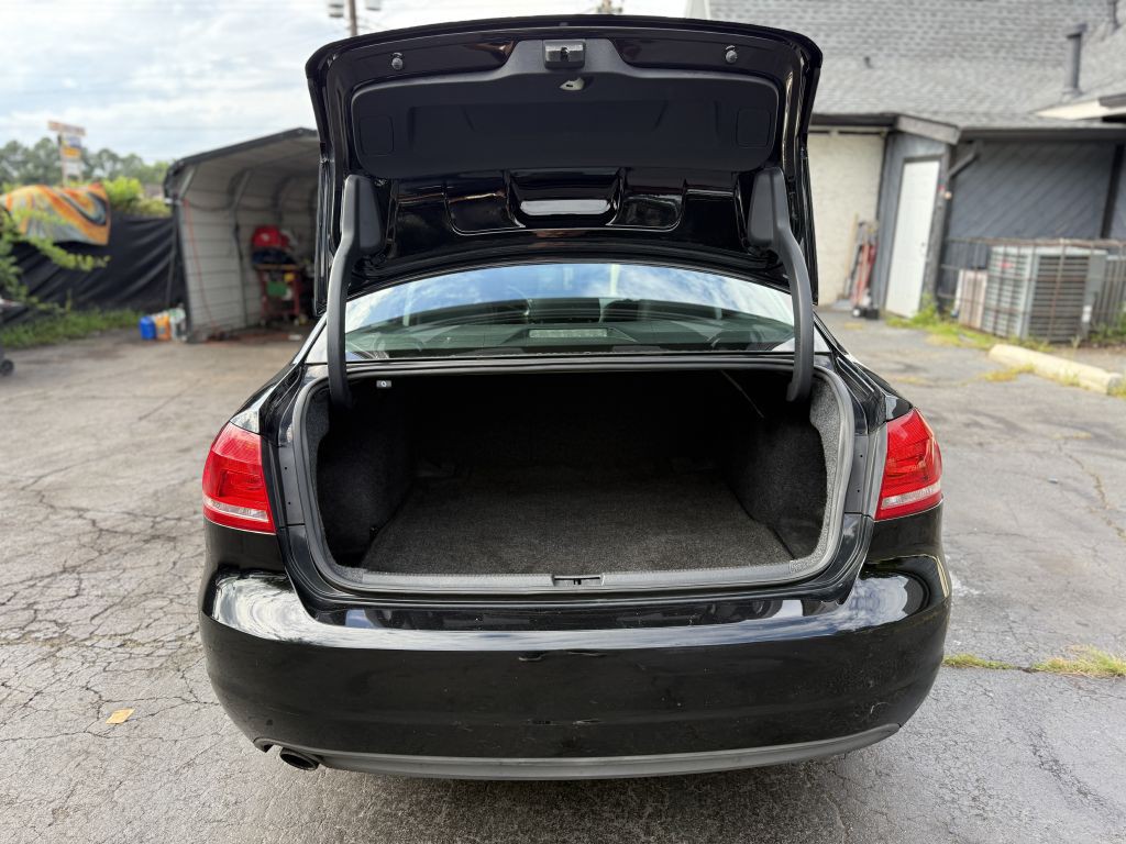 2014 Volkswagen Passat Image 12