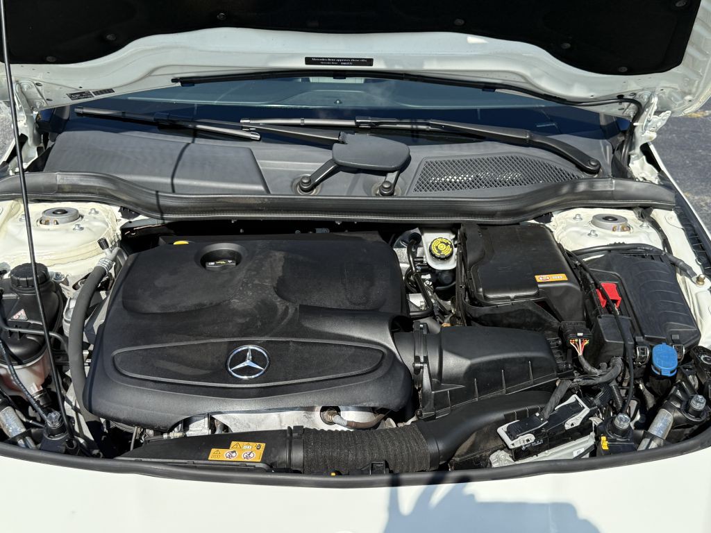 2016 Mercedes-Benz CLA-Class Image 16