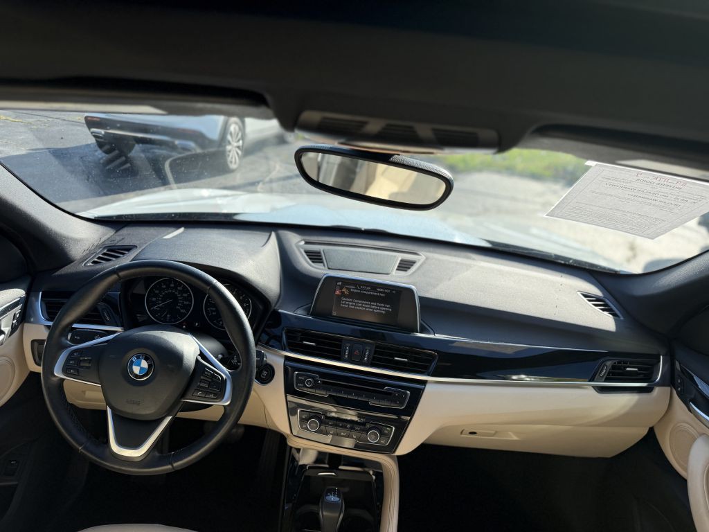 2016 BMW X1 Image 14