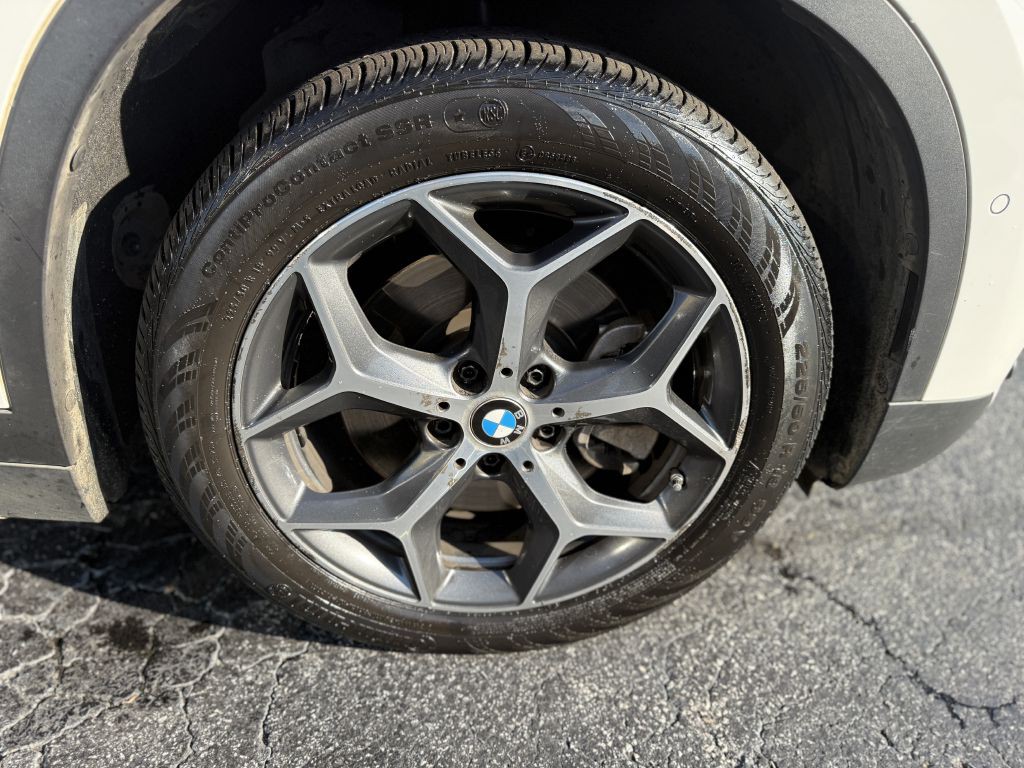 2016 BMW X1 Image 18