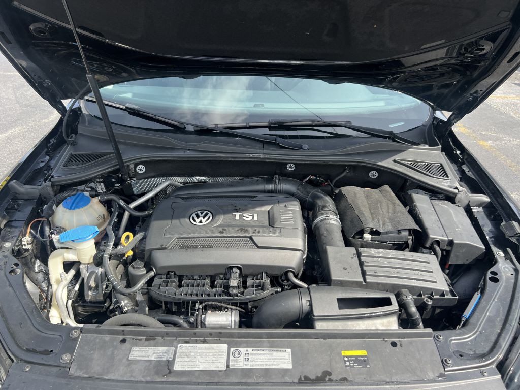 2016 Volkswagen Passat Image 19