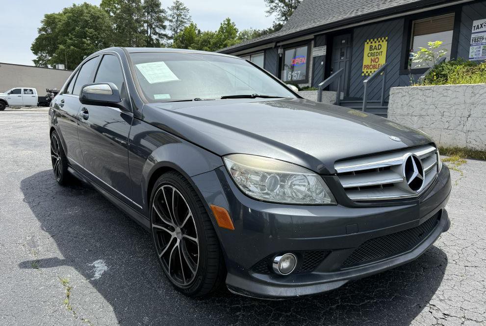2009 Mercedes-Benz C-Class Image 3