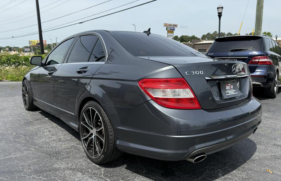 2009 Mercedes-Benz C-Class Image 6