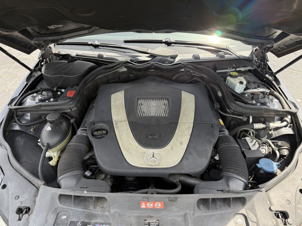 2009 Mercedes-Benz C-Class Image 19