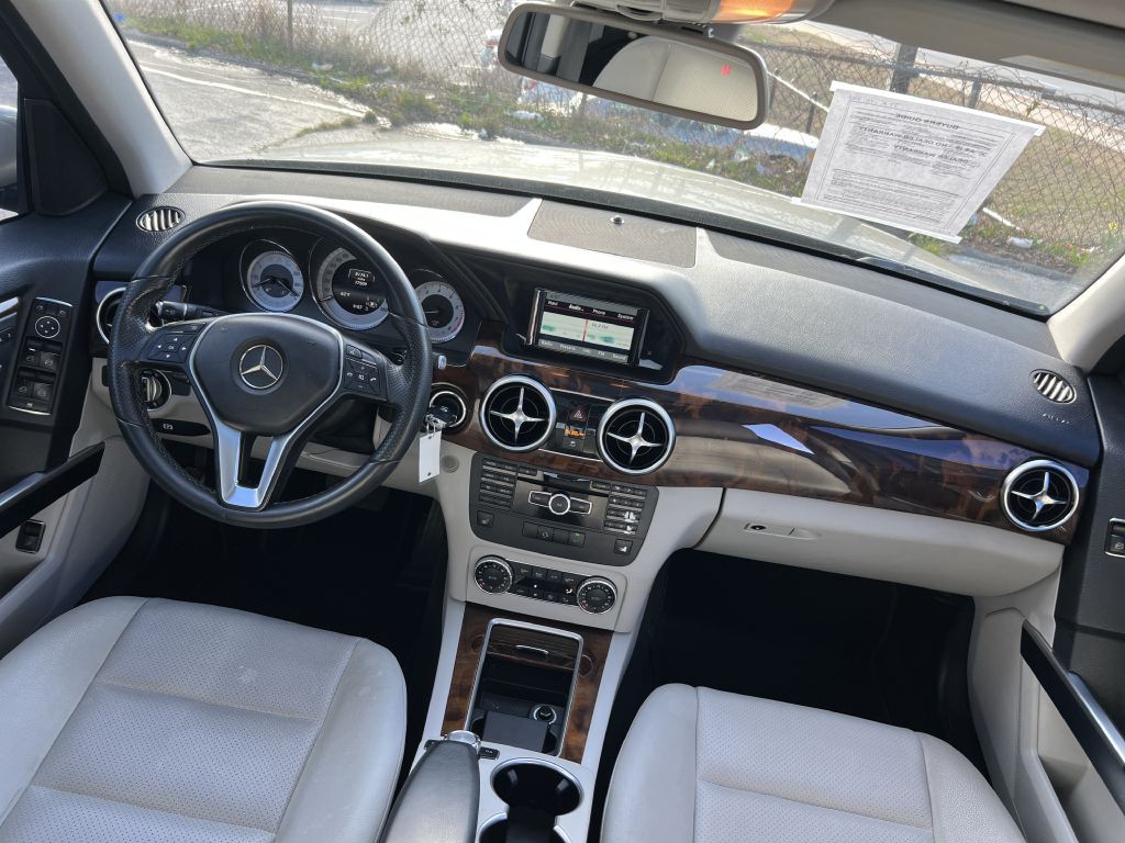 2015 Mercedes-Benz GLK-Class Image 14