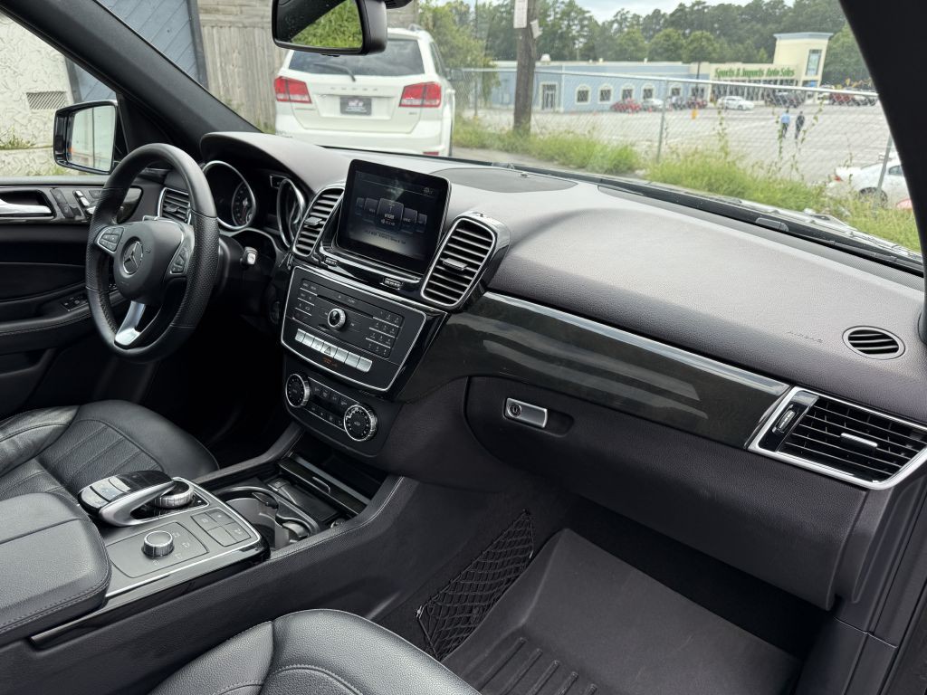 2017 Mercedes-Benz GLE-Class Image 16