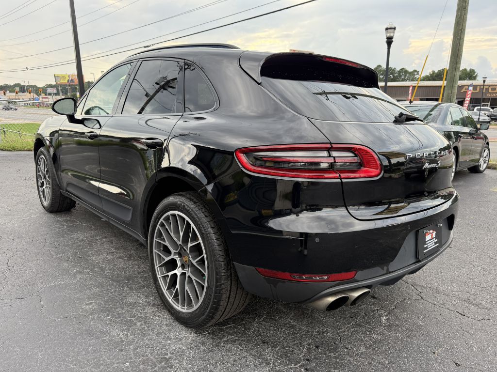 2015 Porsche Macan Image 7