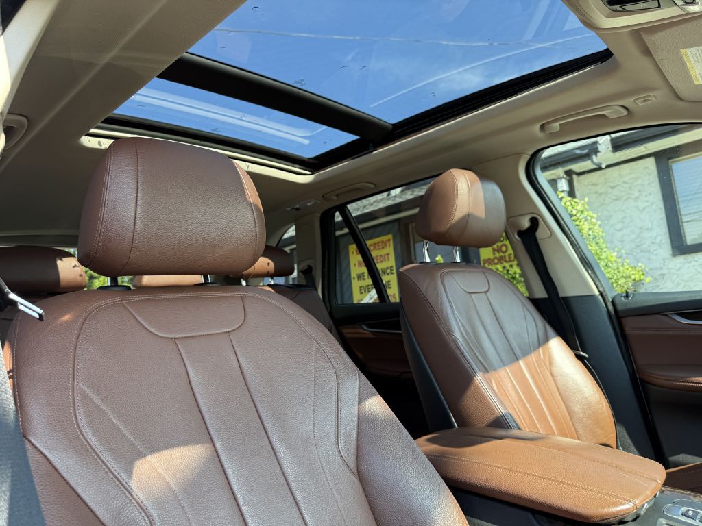 2015 BMW X5 Image 19