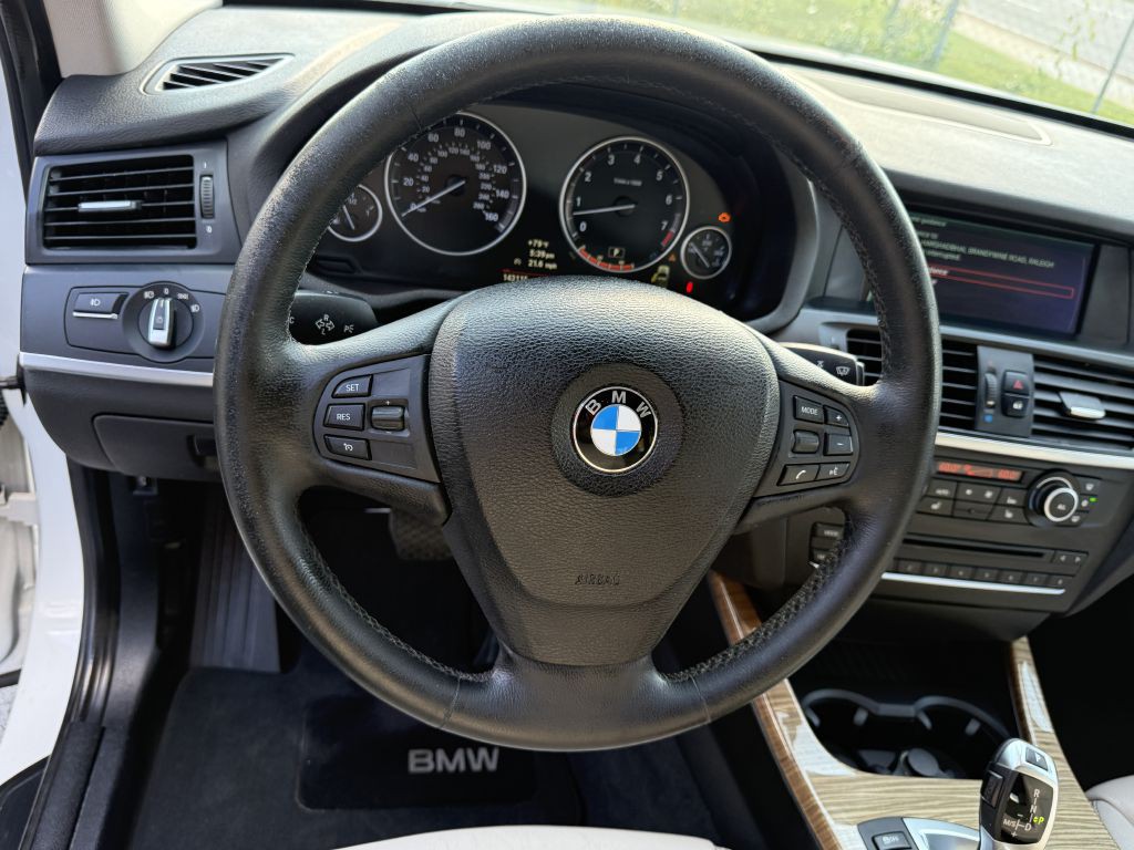 2011 BMW X3 Image 9