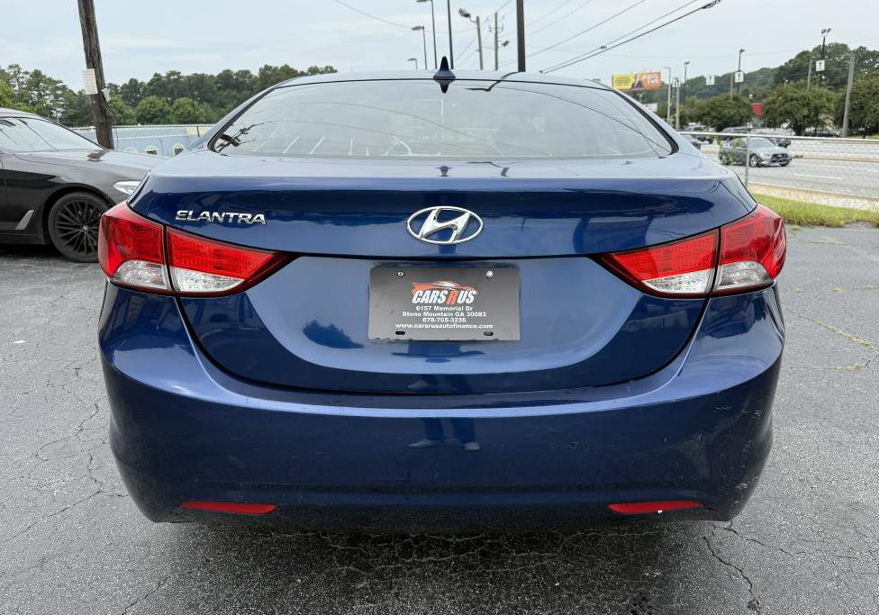 2013 Hyundai Elantra Image 5