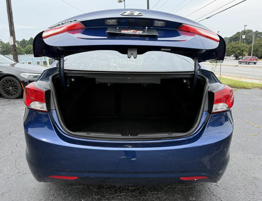 2013 Hyundai Elantra Image 12