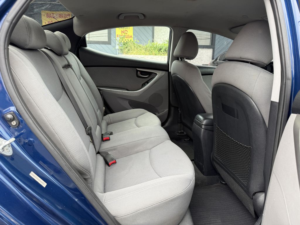 2013 Hyundai Elantra Image 13