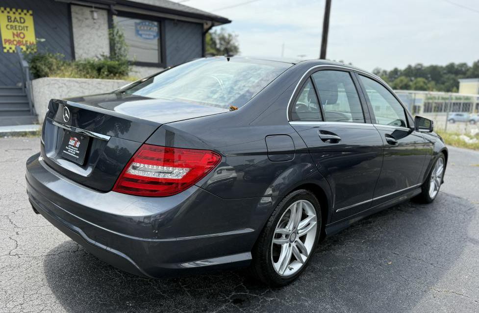 2014 Mercedes-Benz C-Class Image 4