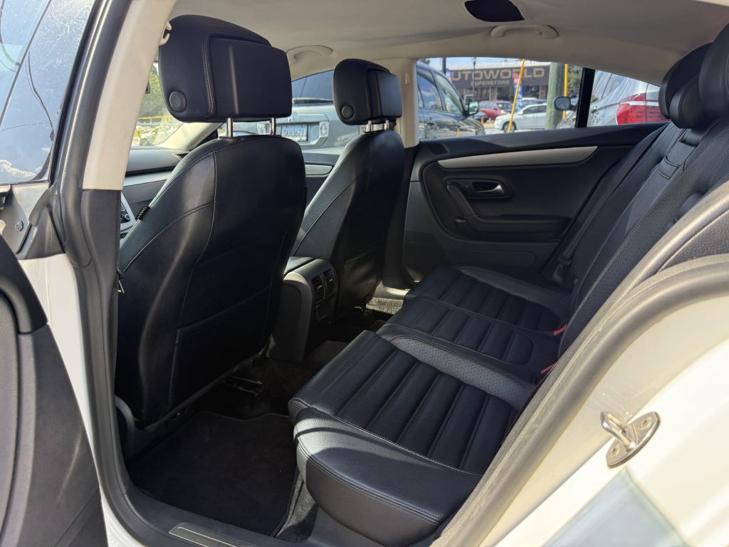 2013 Volkswagen CC Image 12