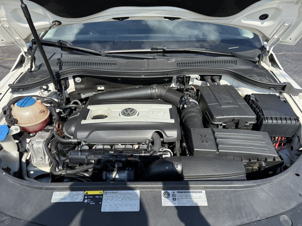2013 Volkswagen CC Image 20