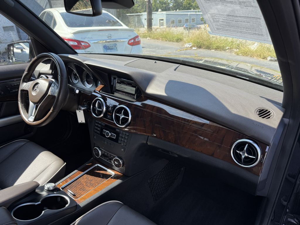 2015 Mercedes-Benz GLK-Class Image 16