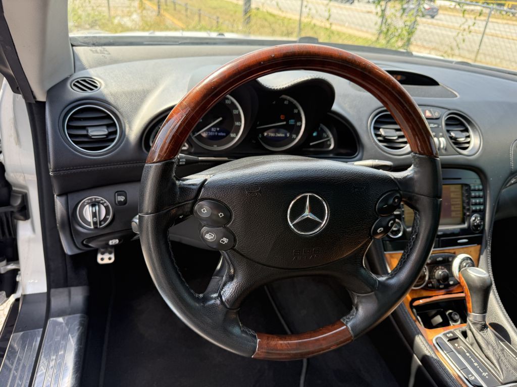 2007 Mercedes-Benz SL-Class Image 8