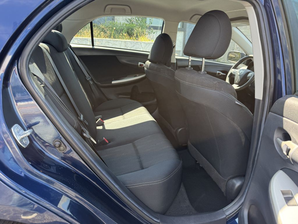 2012 Toyota Corolla Image 14