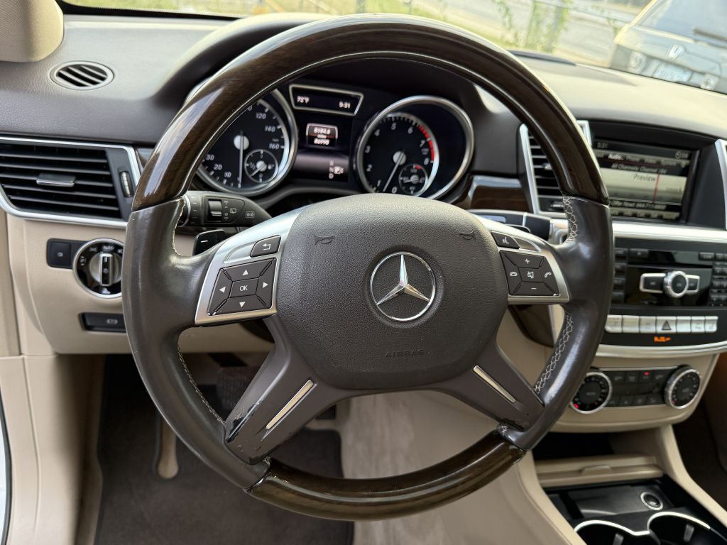 2015 Mercedes-Benz M-Class Image 8