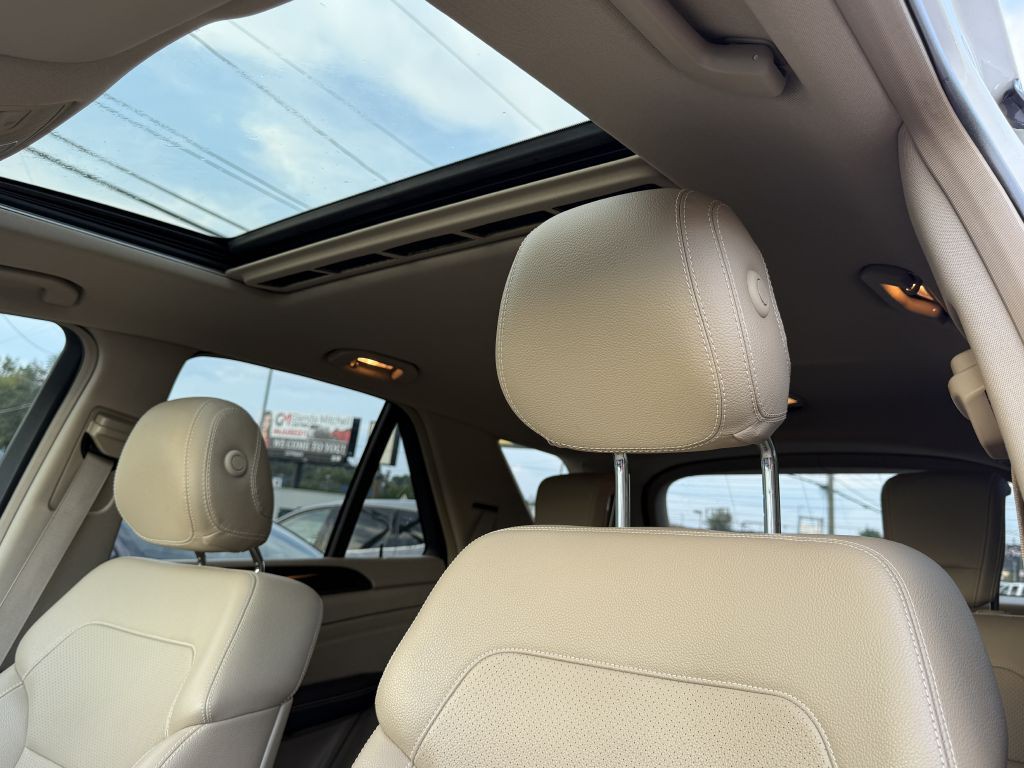2015 Mercedes-Benz M-Class Image 10