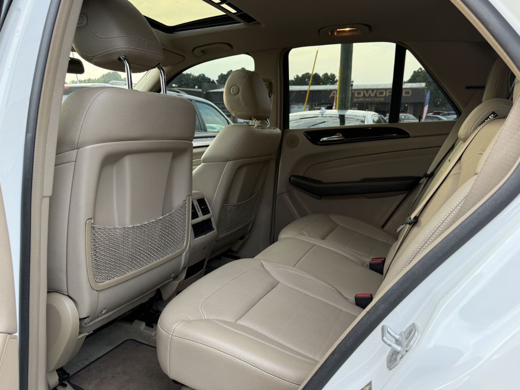 2015 Mercedes-Benz M-Class Image 11