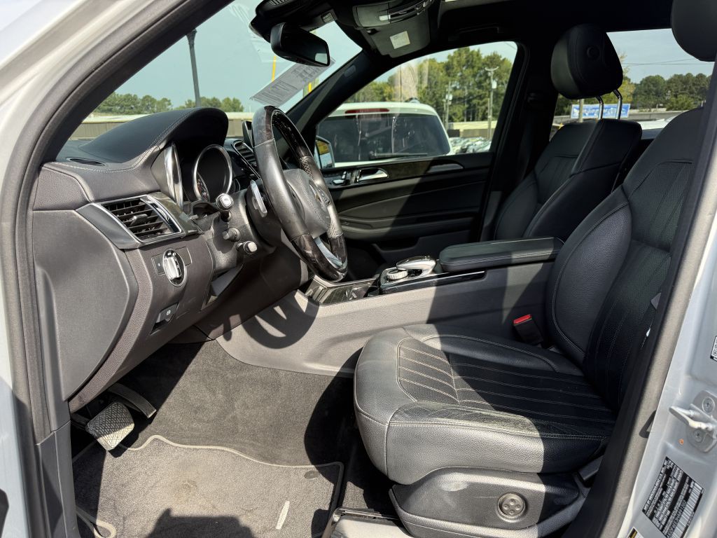 2017 Mercedes-Benz GLS-Class Image 8