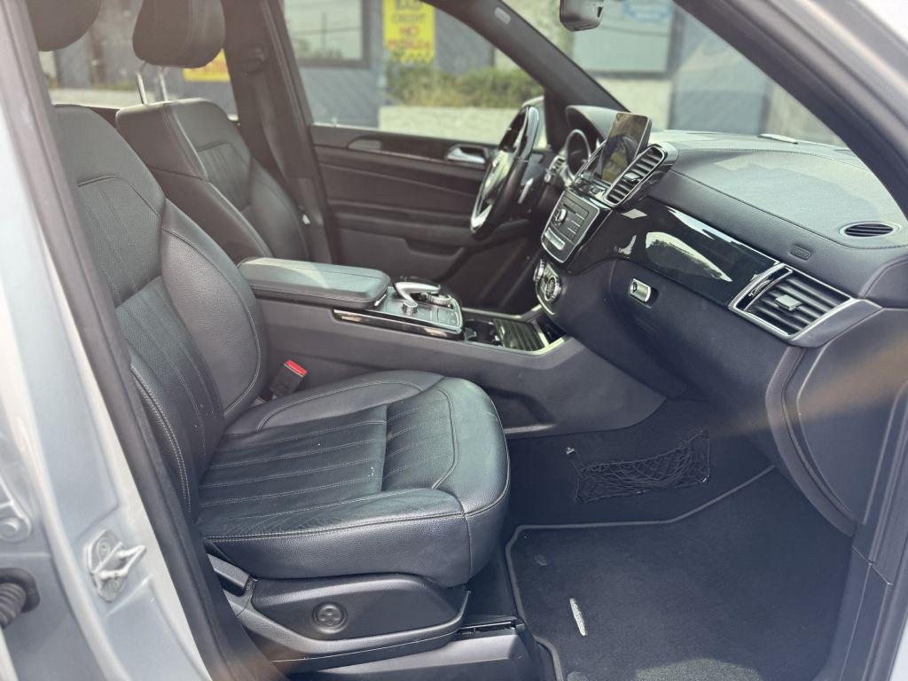 2017 Mercedes-Benz GLS-Class Image 19