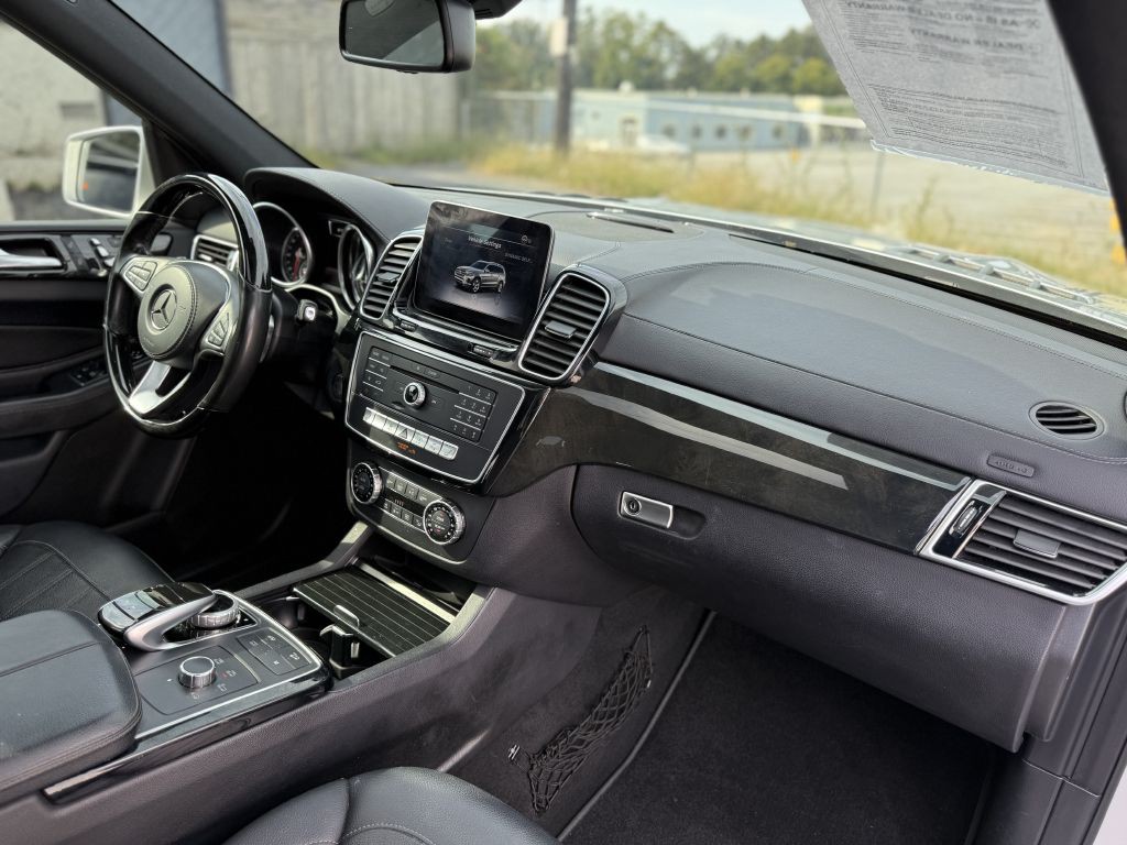 2017 Mercedes-Benz GLS-Class Image 20