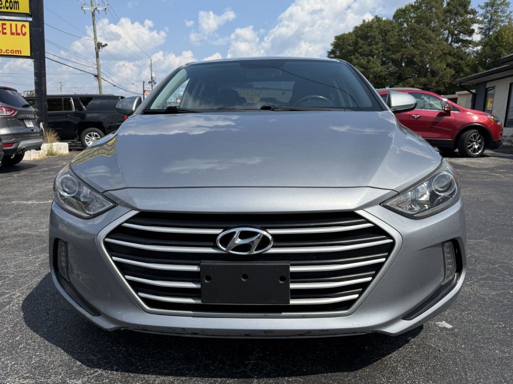 2017 Hyundai Elantra Image 2