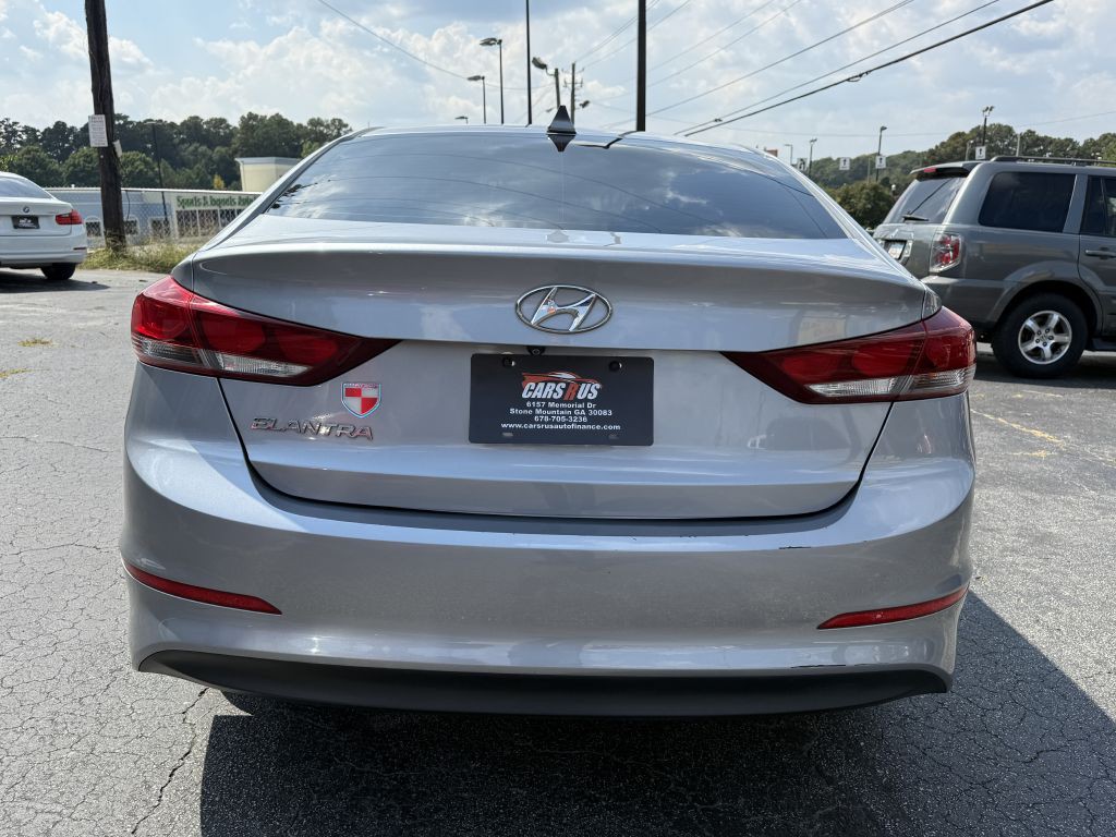 2017 Hyundai Elantra Image 5