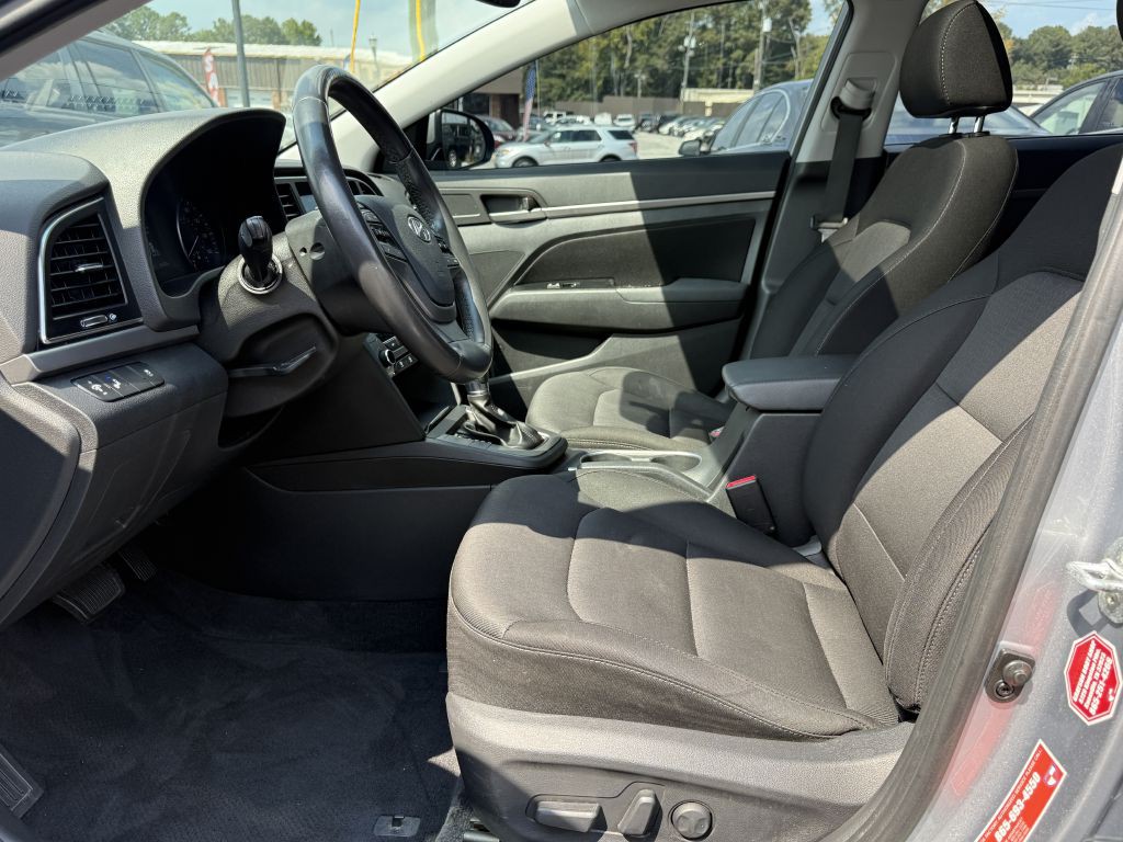 2017 Hyundai Elantra Image 9
