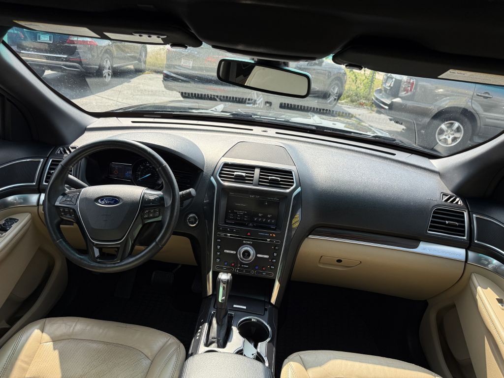 2016 Ford Explorer Image 18