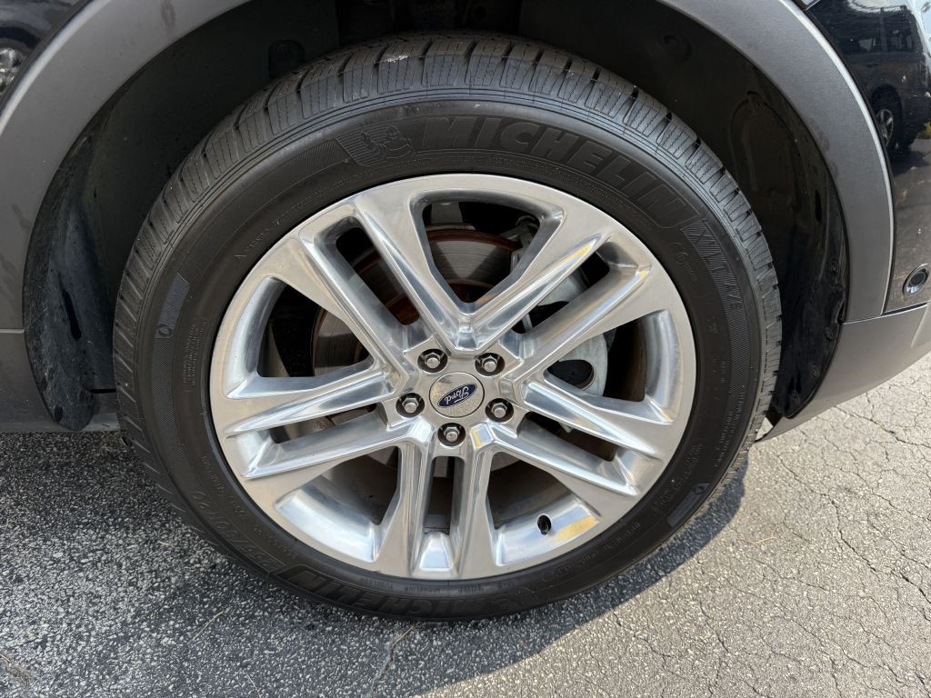 2016 Ford Explorer Image 22