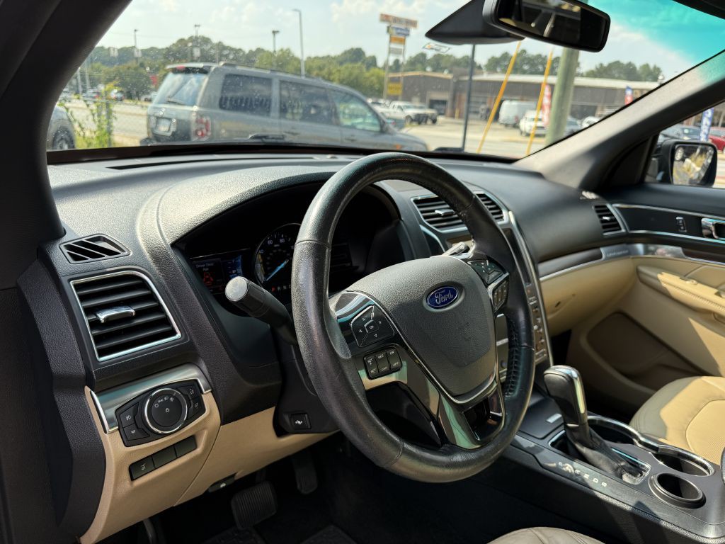 2016 Ford Explorer Image 12
