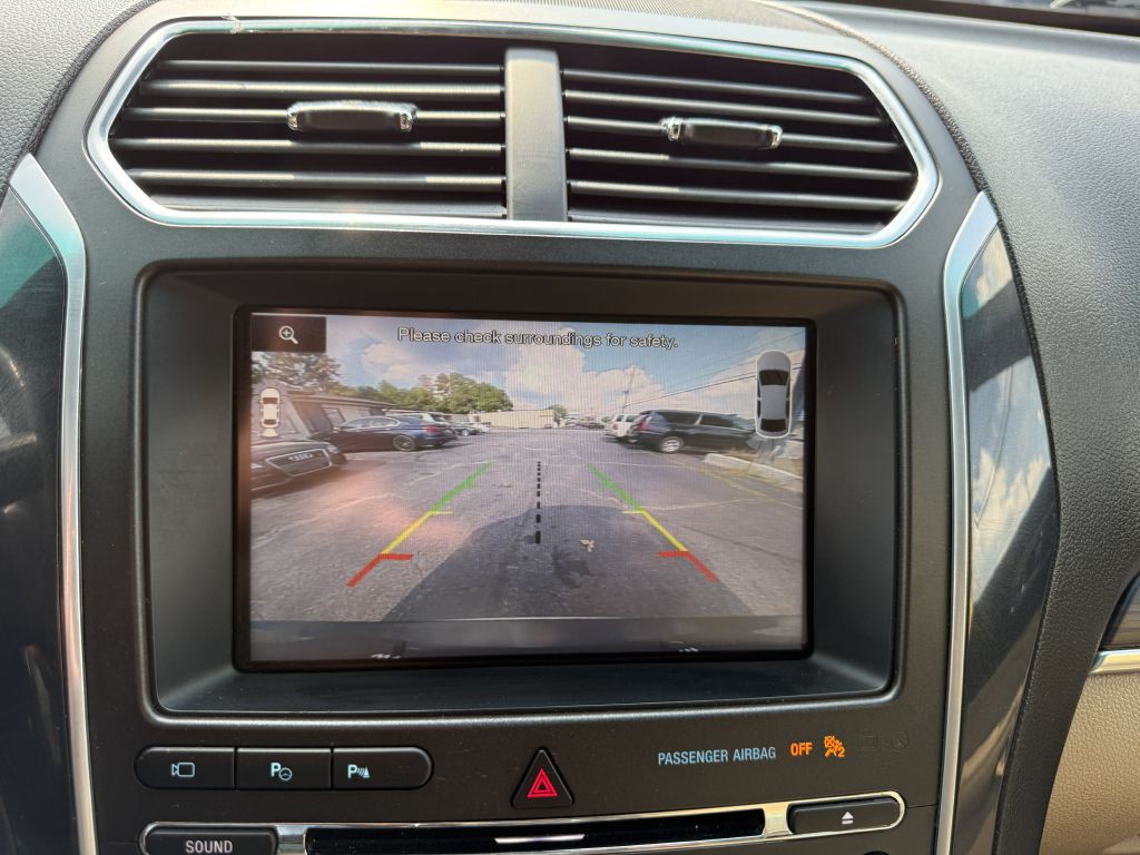 2016 Ford Explorer Image 18