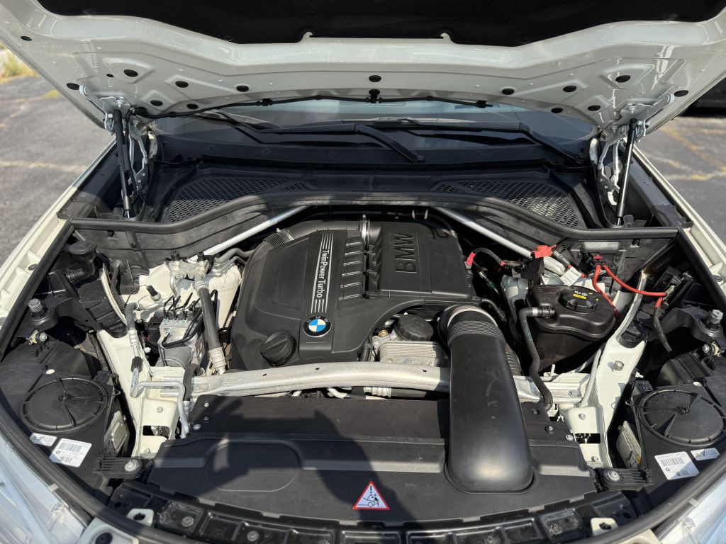 2015 BMW X5 Image 18