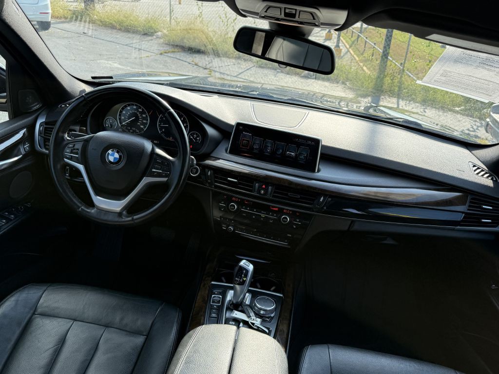 2017 BMW X5 Image 16